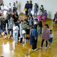 三世代ふれあい交流会(金管バンド，国体ダンス，○×クイズ）