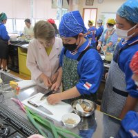 文化芸術体験（食文化）～地元の特産食材で郷土料理をつくる～